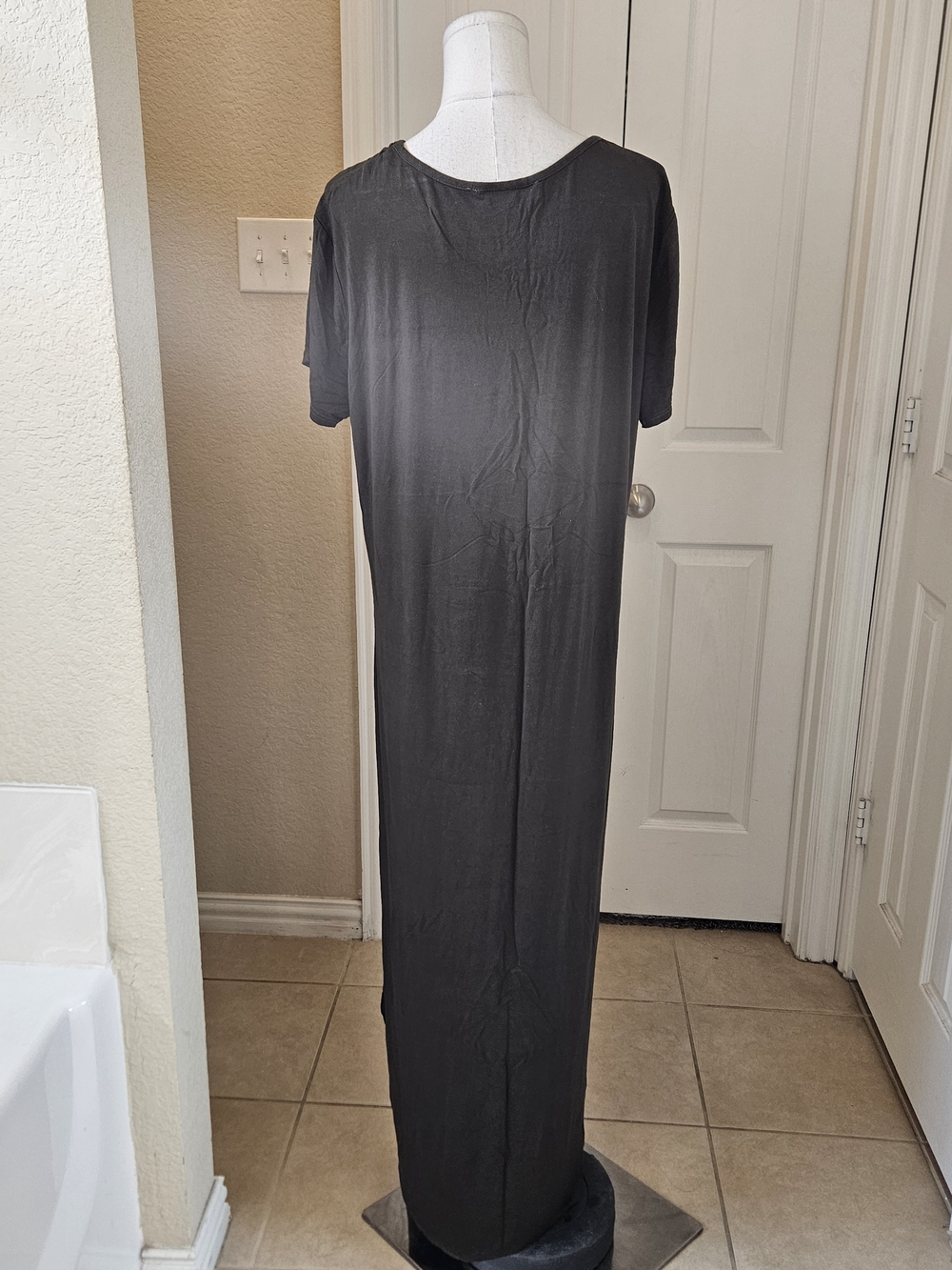 French Atmosphere Olive Green Short Sleeve Maxi Dress with Side Slits Size 1X - Picture 9 of 10